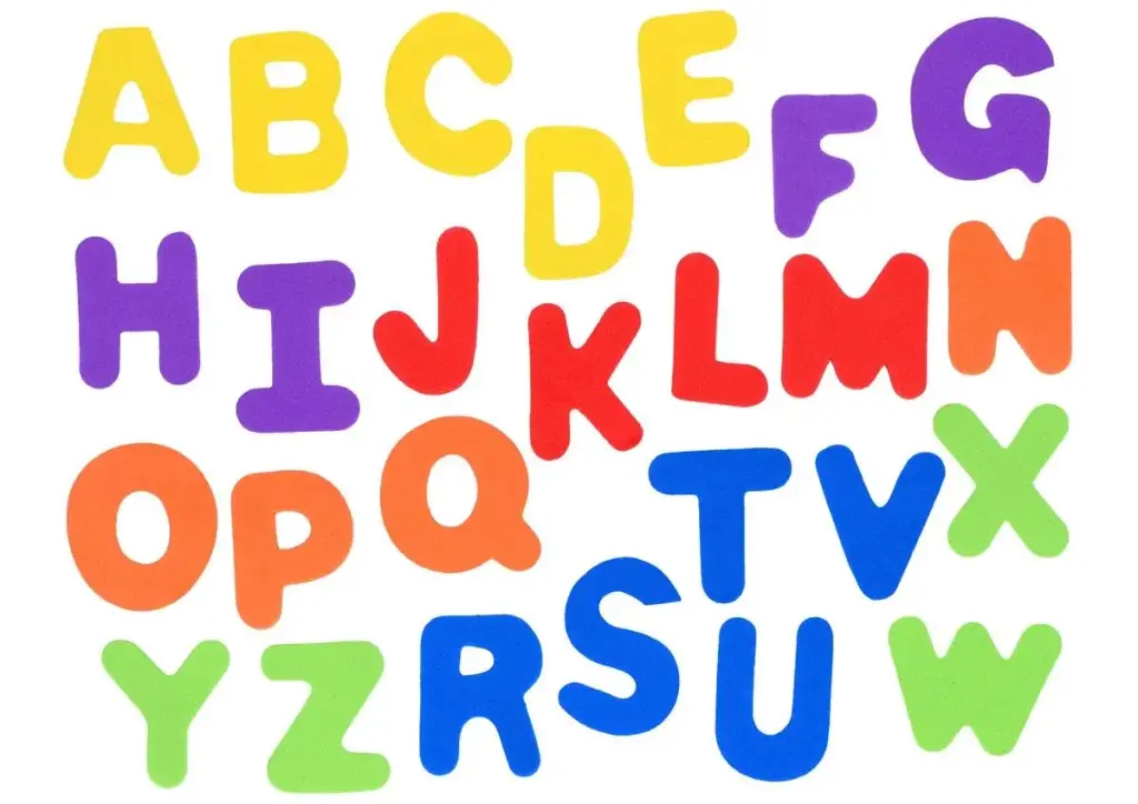 LETRAS MAYUSCULAS GOMA EVA 104UNIDADES 