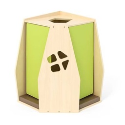 Espacio de juego cubo de espejos