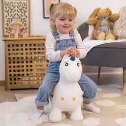 Saltador unicornio blanco